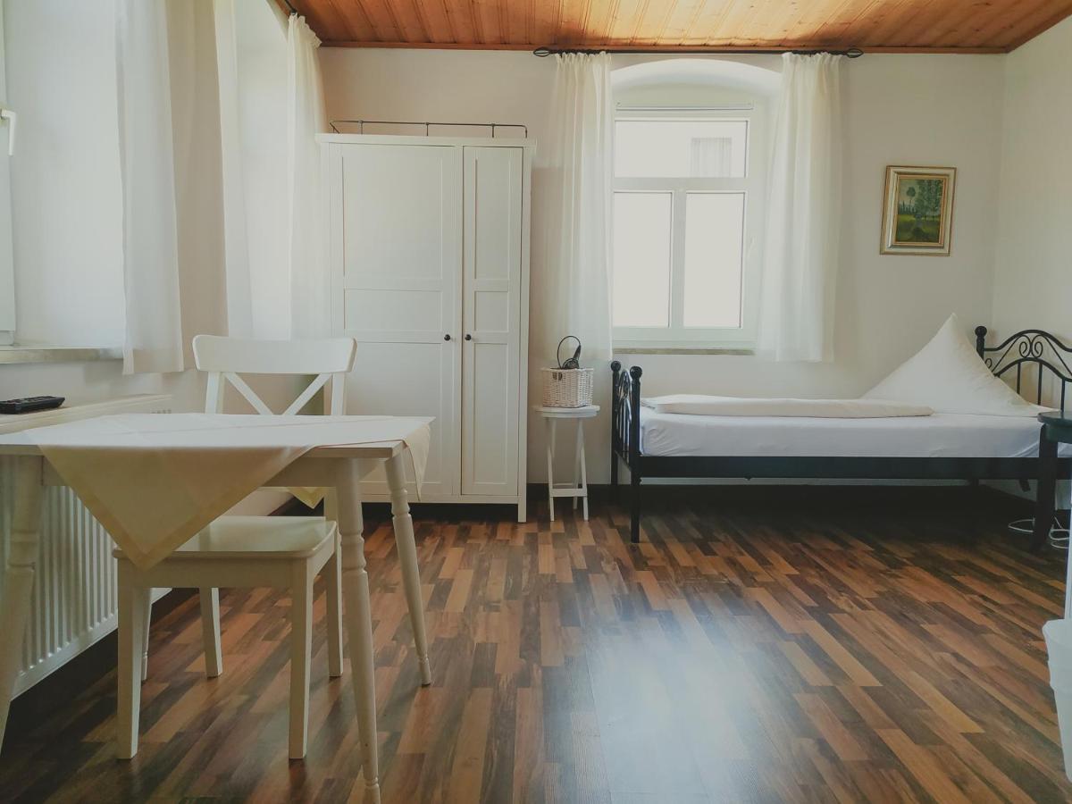 Dorfschaenke Deggendorf Hotel & Apartmenthaus & Biergarten, E-Bike-Verleih Kostenlos Pokój zdjęcie