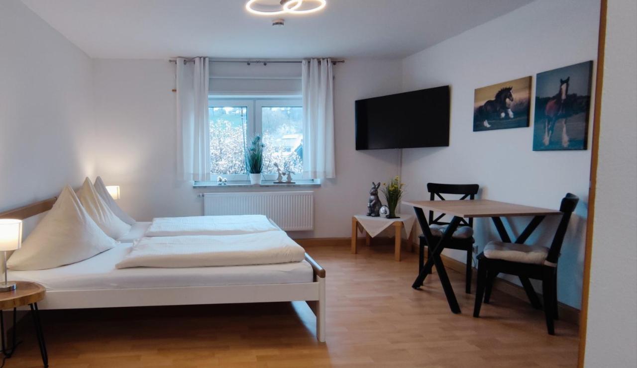 Dorfschaenke Deggendorf Hotel & Apartmenthaus & Biergarten, E-Bike-Verleih Kostenlos Pokój zdjęcie