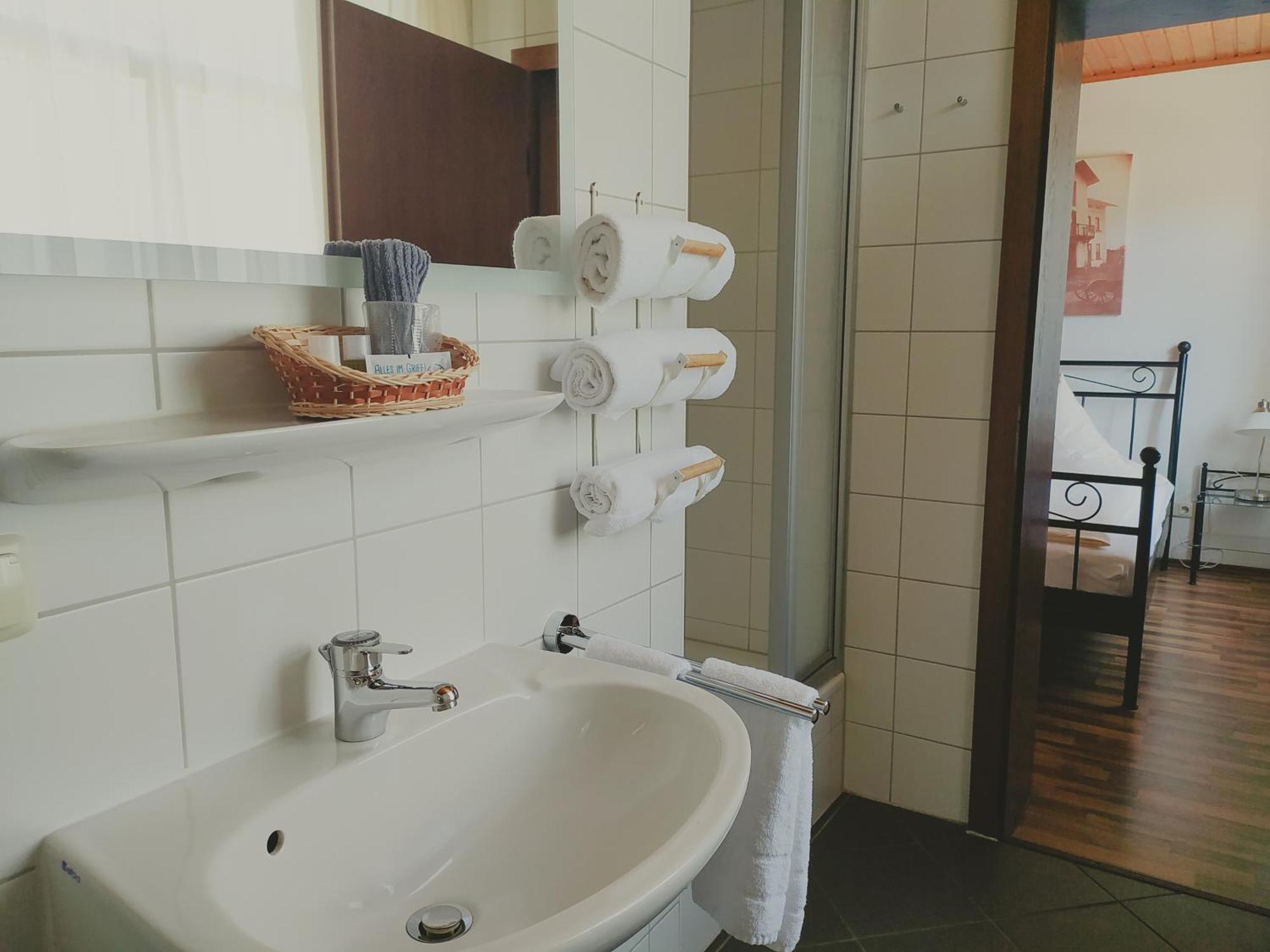 Dorfschaenke Deggendorf Hotel & Apartmenthaus & Biergarten, E-Bike-Verleih Kostenlos Pokój zdjęcie