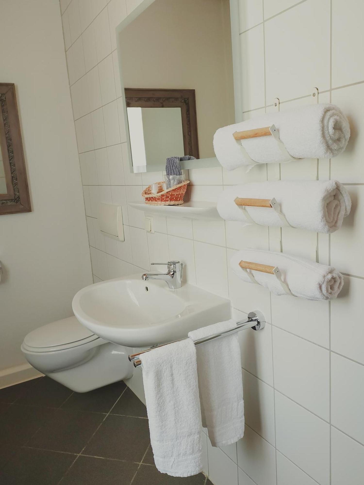 Dorfschaenke Deggendorf Hotel & Apartmenthaus & Biergarten, E-Bike-Verleih Kostenlos Pokój zdjęcie